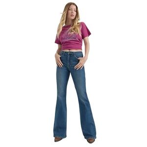 Wrangler 2 High Rise Fierce Flare 29” Inseam Women’s Jeans Stretch Western